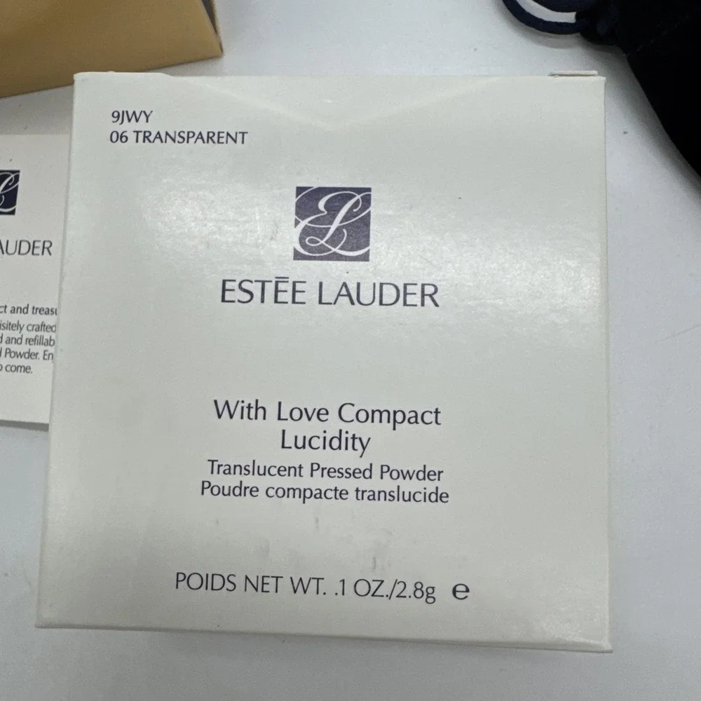 Estee Lauder WITH LOVE COMPACT Lucidity Pressed Powder 06 Transparent New In Box
